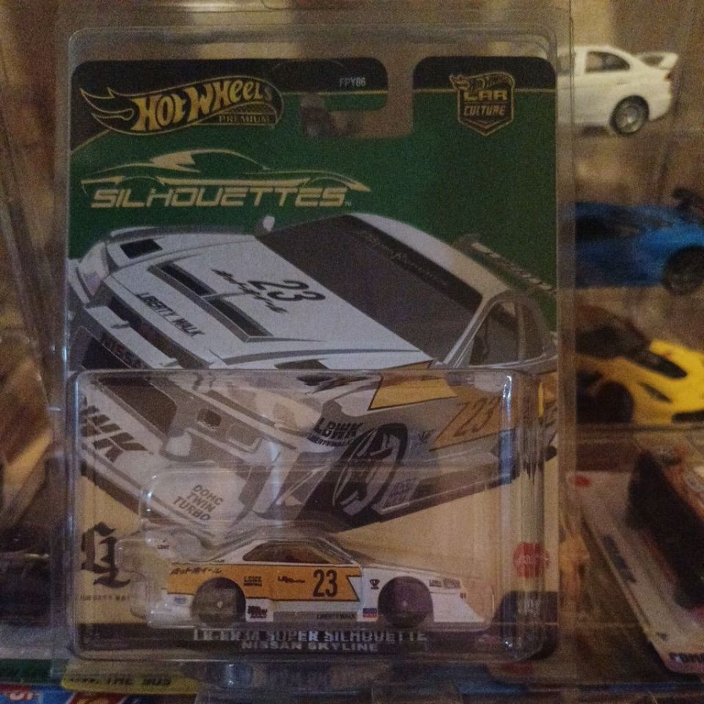 hot wheels premium LBWK Nissan skyline R34