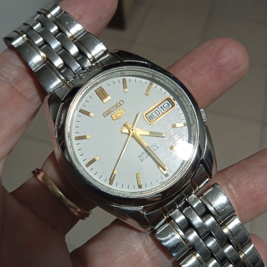 Seiko 5 Automatic SNK363K1 Cal 7s26-01V0 Logo 5555 White Dial