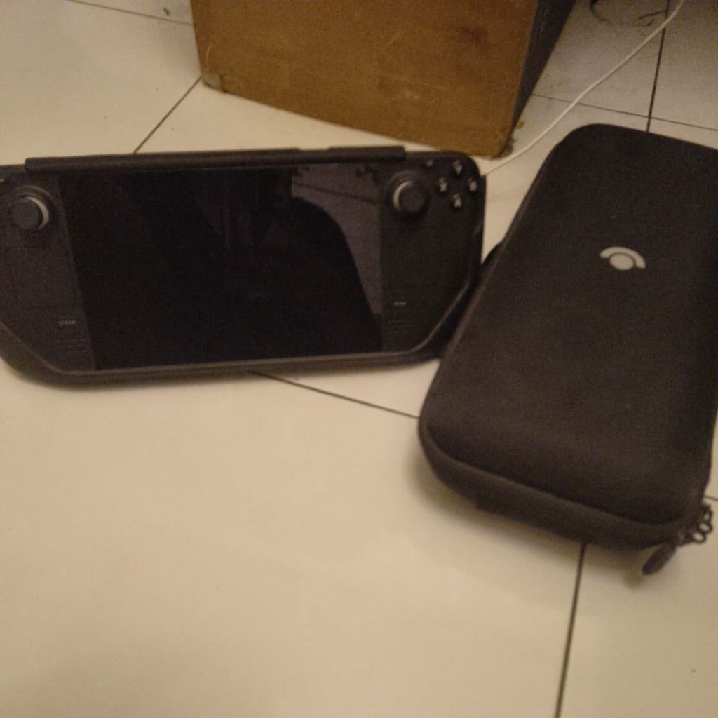 Steam Deck Second / Bekas | Model LCD | 256 GB Internal + 500GB MicroSD | 16 GB RAM | + JSAUX Protec