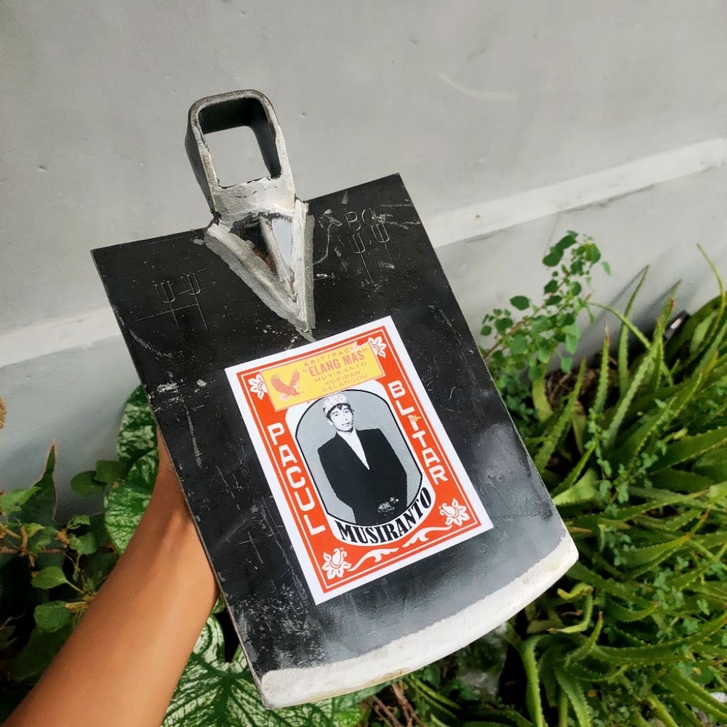 Cangkul Blitar Paculan Blitar Cangkul Sawah Anti Lengket Tajam Siap Pakai