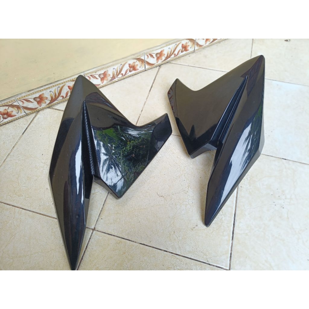 Sayap Tangki New Vixion NVL Original copotan