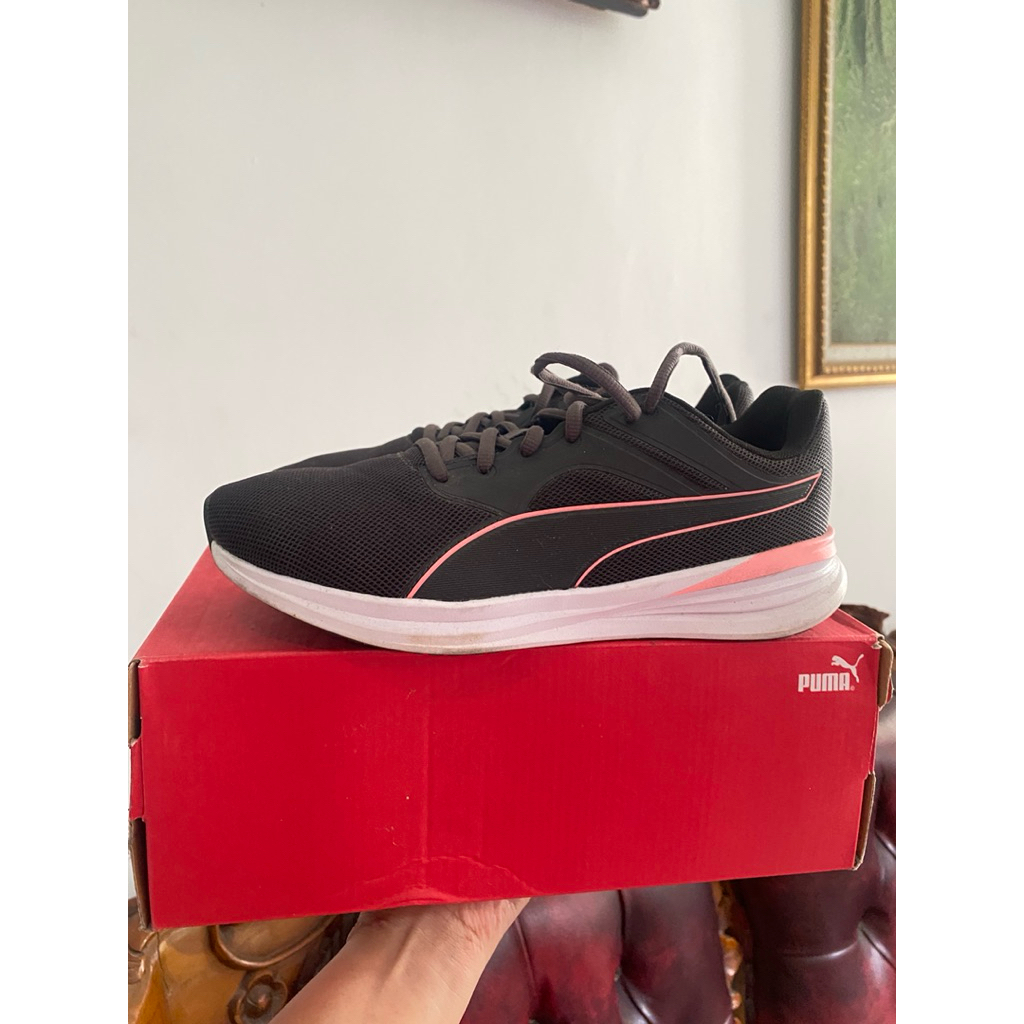 Sepatu Puma