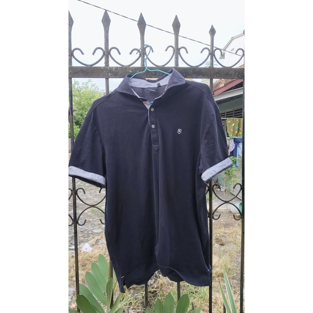 kaos polo victorinox second preloved ukurann L