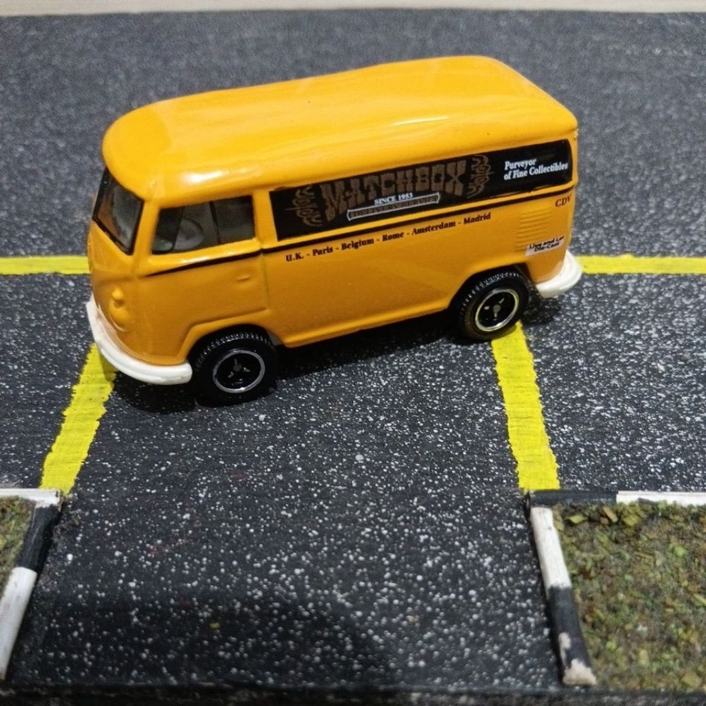 MATCHBOX VW TRANSPORTER DELIVERY VAN