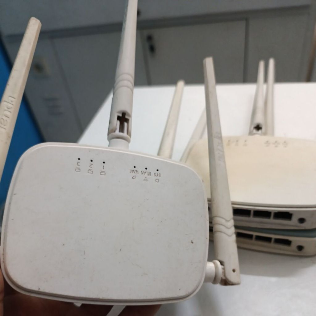 Router tenda