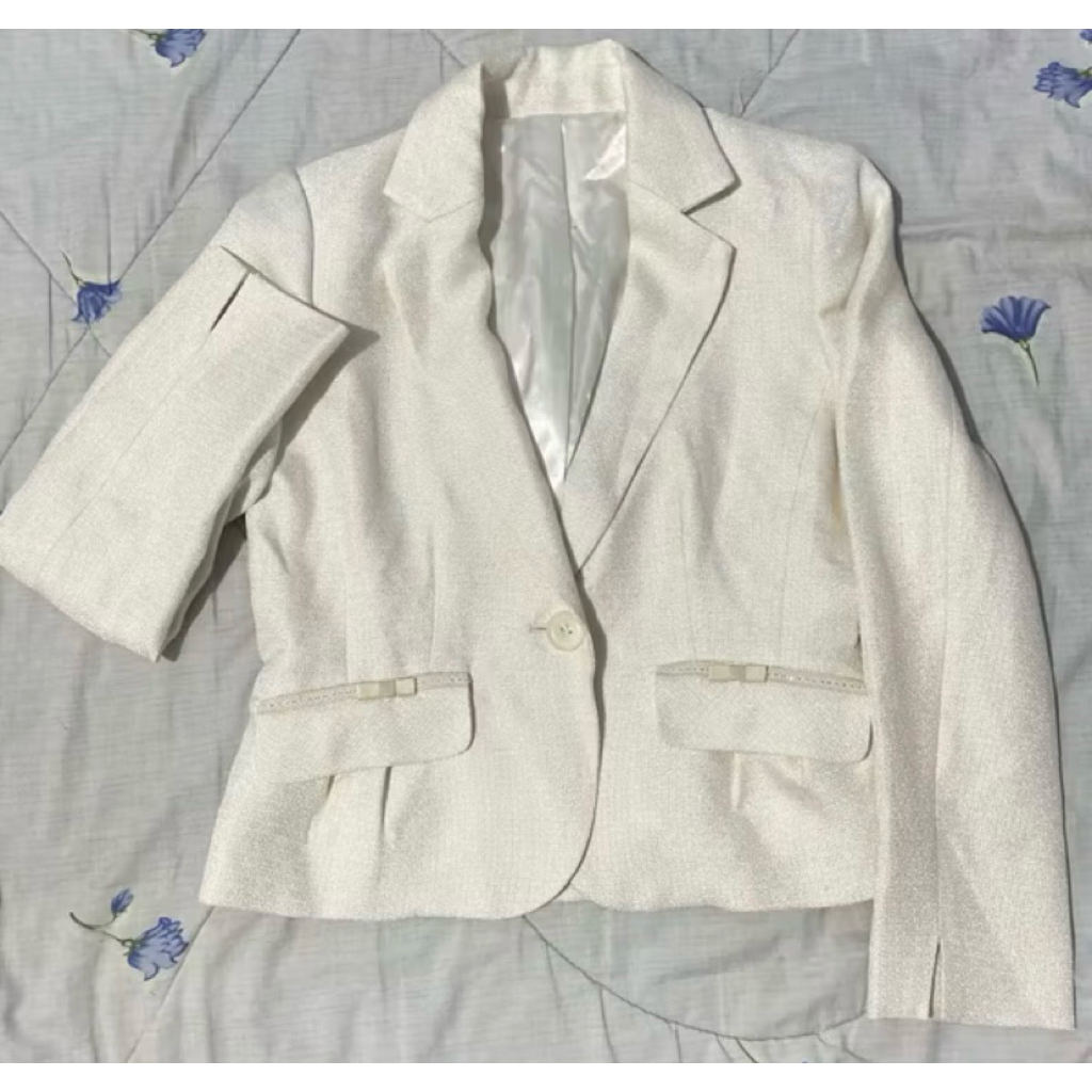 PRELOVED | outher wanita elegant untuk fancy dinner | Blazer wanira broken whita | Atasan Broken whi