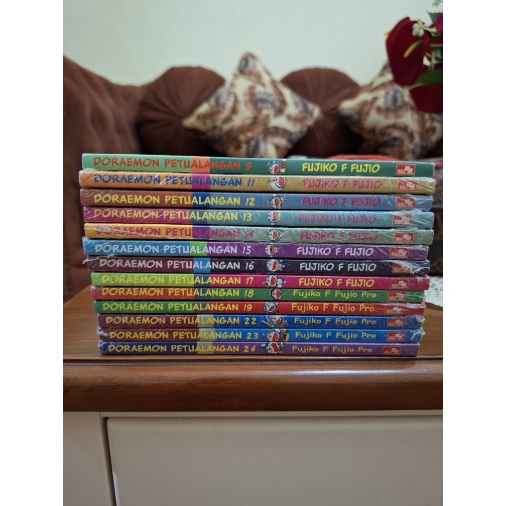 Komik Doraemon Petualangan 13 buku (12 segel, 1 non segel)
