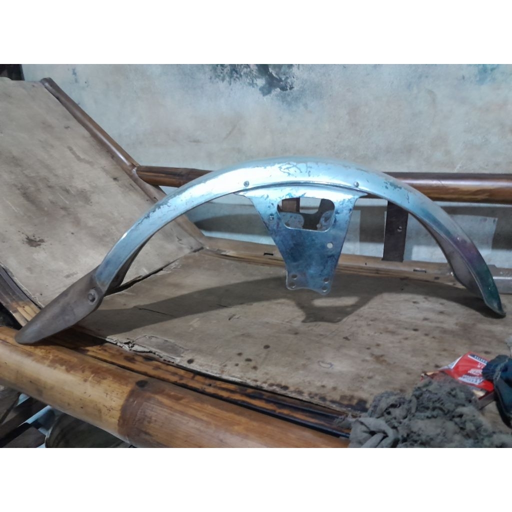 spakbor depan gl 100 gl 125 original utuh copotan