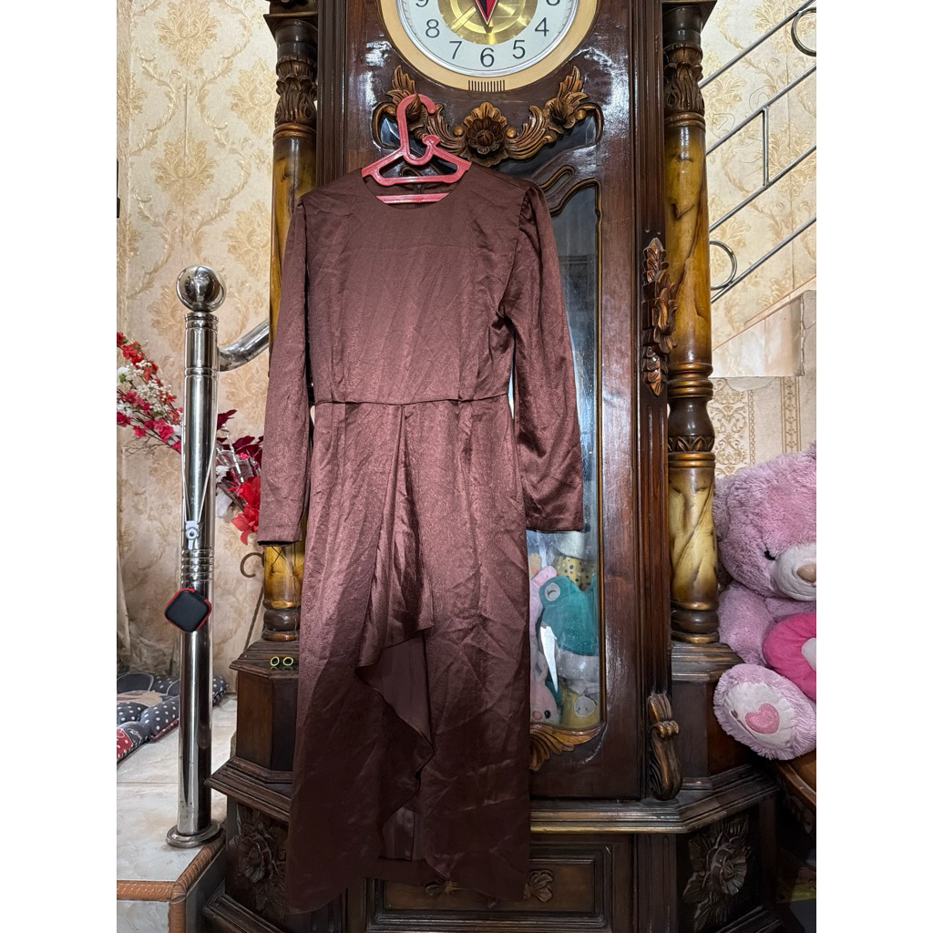 baju pesta wanita preloved