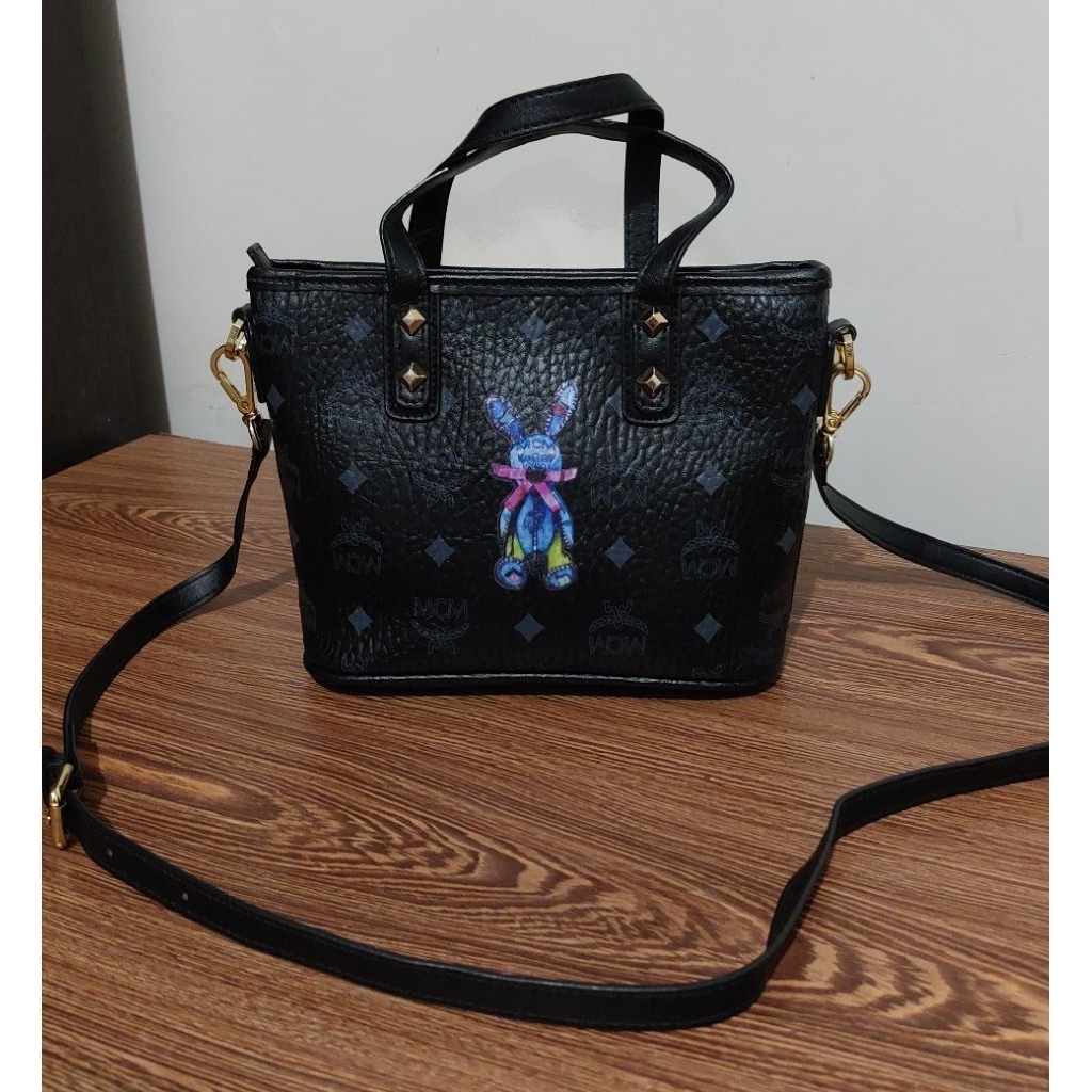 MCM rabbit mini sling preloved