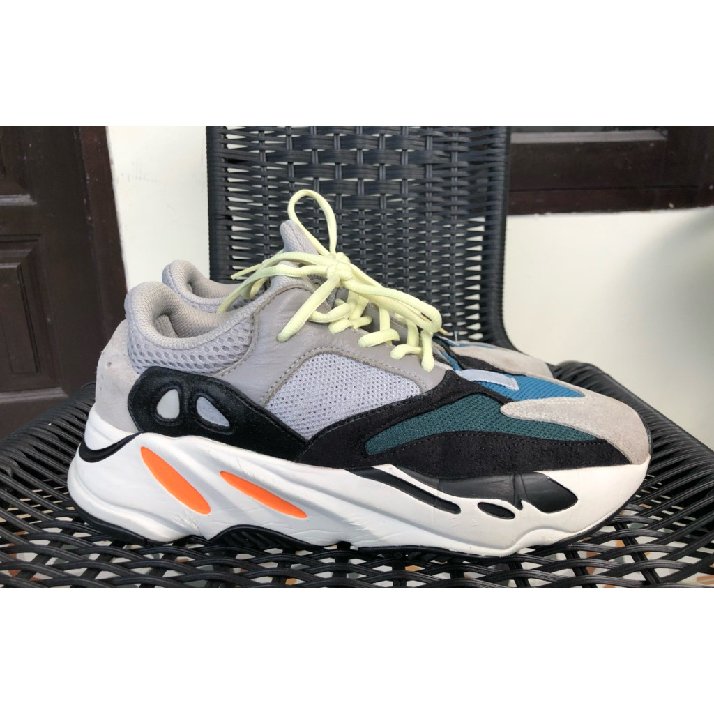 Adidas Yeezy Waverunner 700 original
