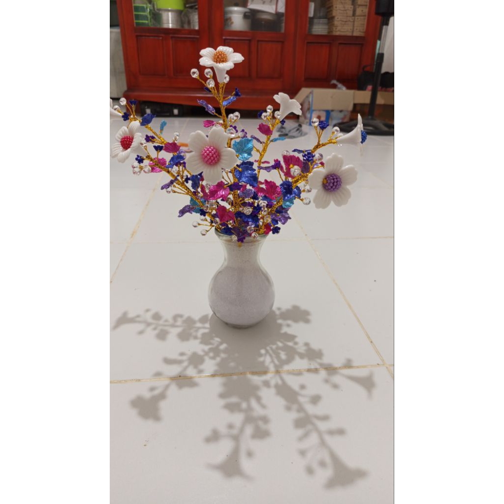 Bunga kristal/ Bunga Hiasan Akrilik, Lengkap dengan Vas bunga, Bunga Akrilik, Bunga Hias