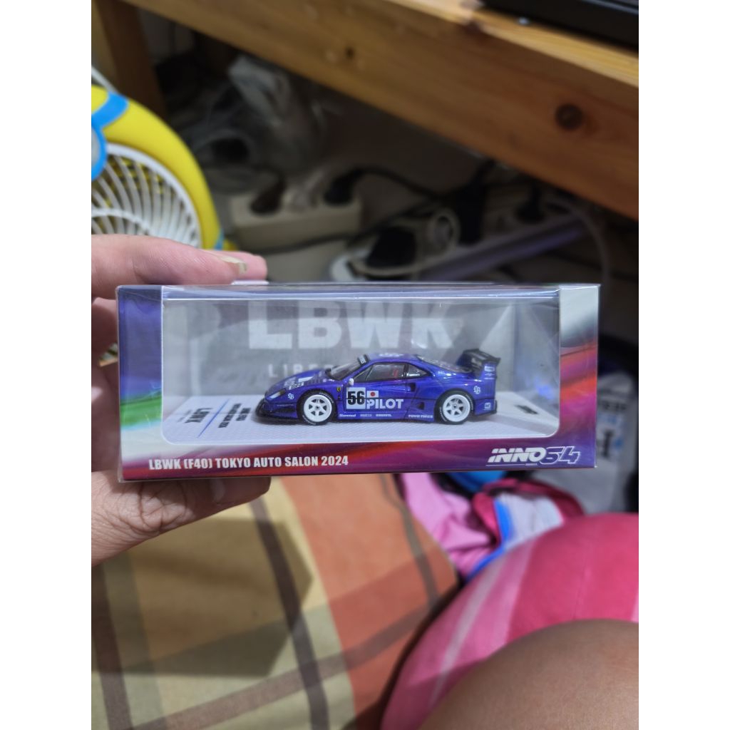 Inno64 Ferrari LBWK F40 Tokyo Salon Pilot