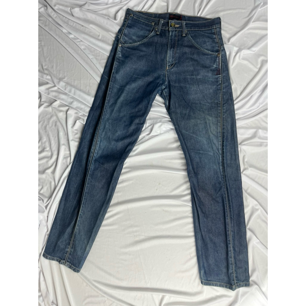 levis enginered selvage