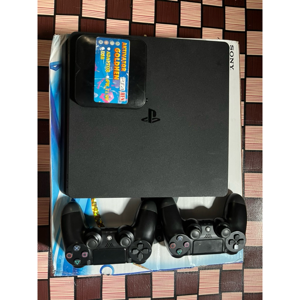 PS 4 slim 1TB full game