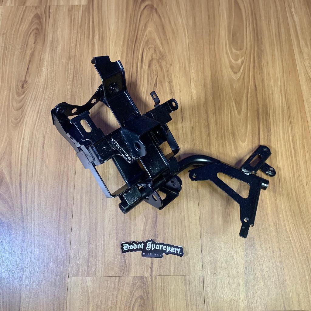 Box Dudukan Aki Vario 125 Kzr Original Copotan Honda
