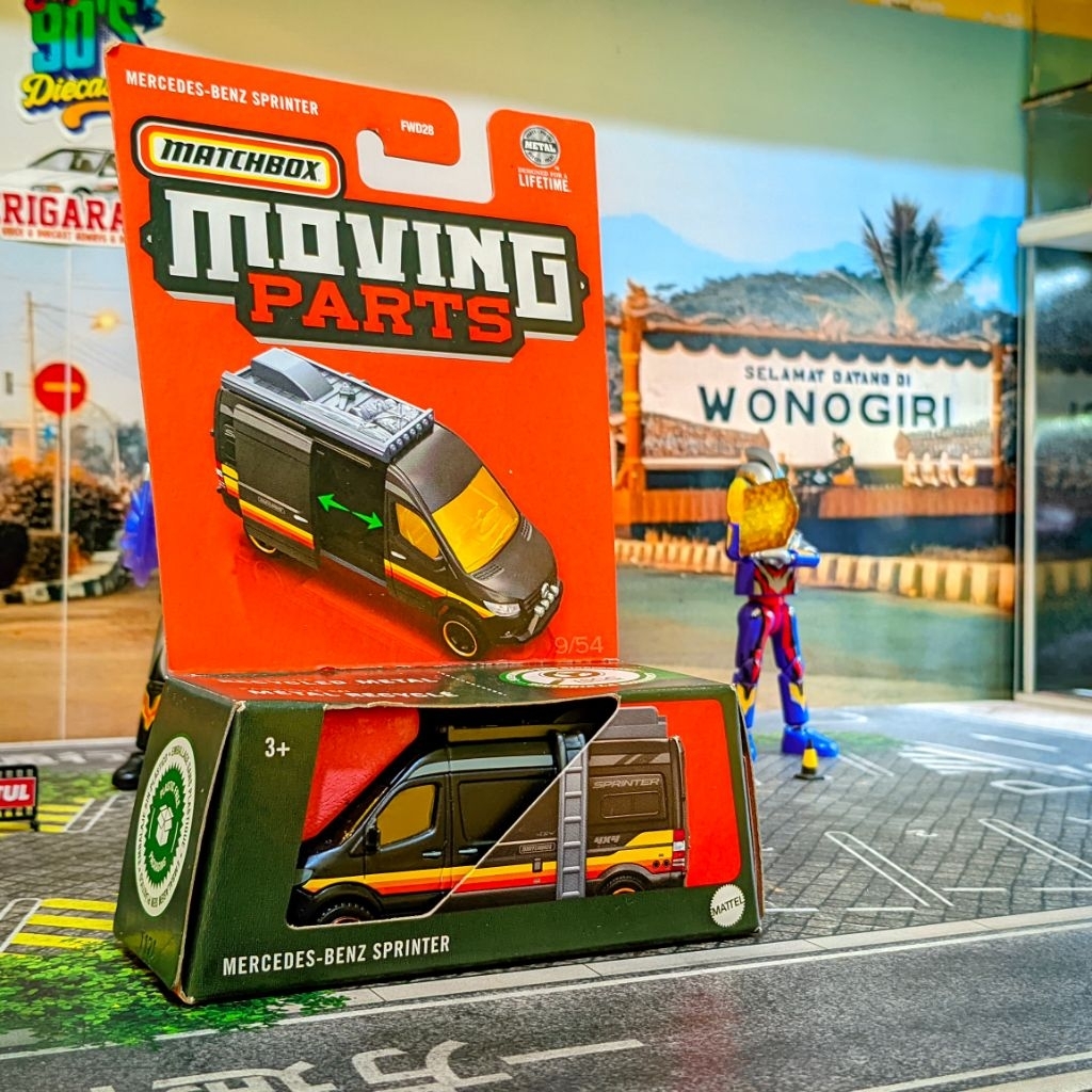 MATCHBOX MOVING PARTS - MERCEDES-BENZ SPRINTER