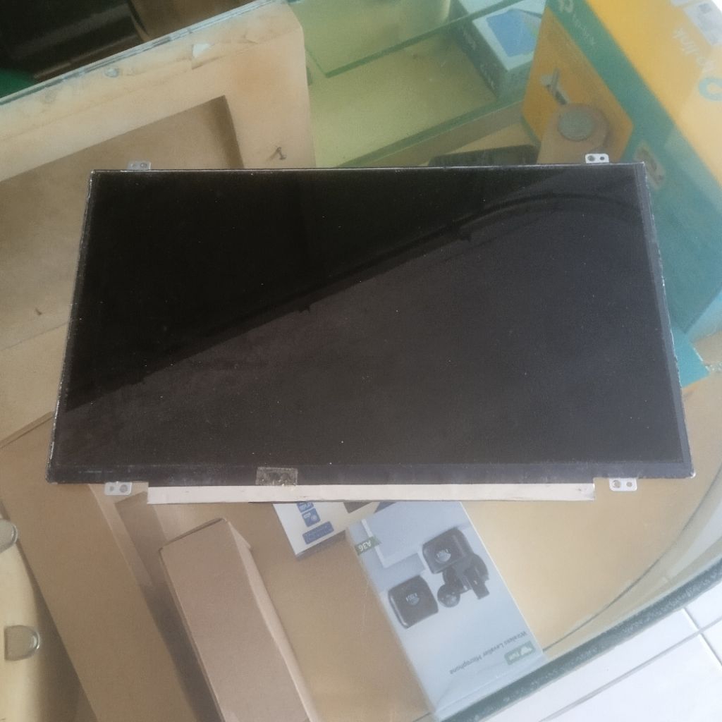 LED LCD 14" 40PIN BEKAS