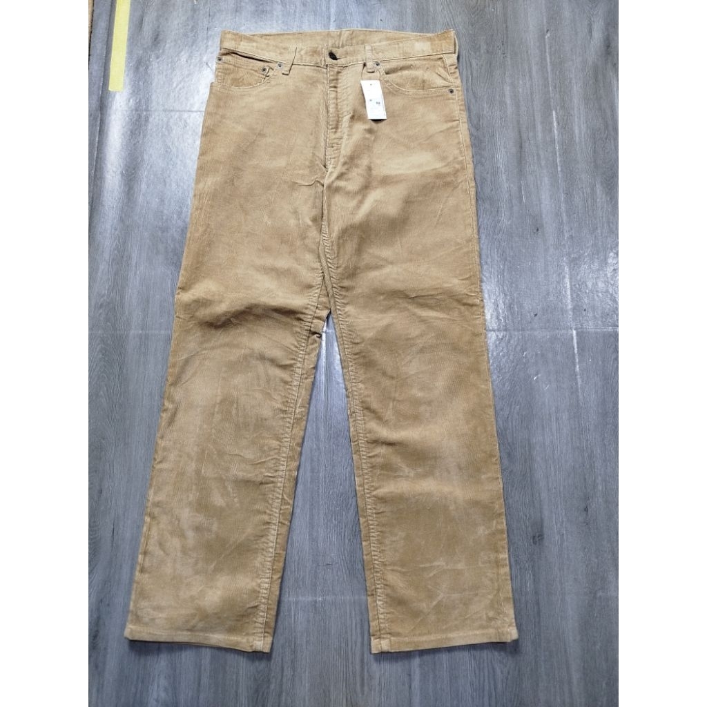 celana corduroy, brand levis kondisi kaya baru