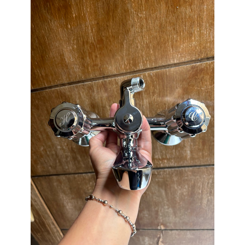 Kran panas dingin | kran mixer | kran Bathtubh TOTO Putar