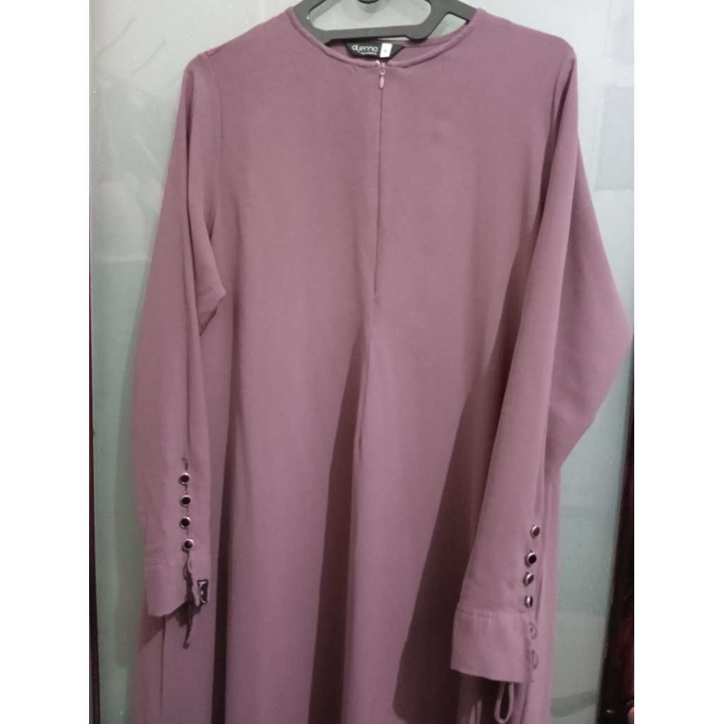 Preloved saila aljenna size M