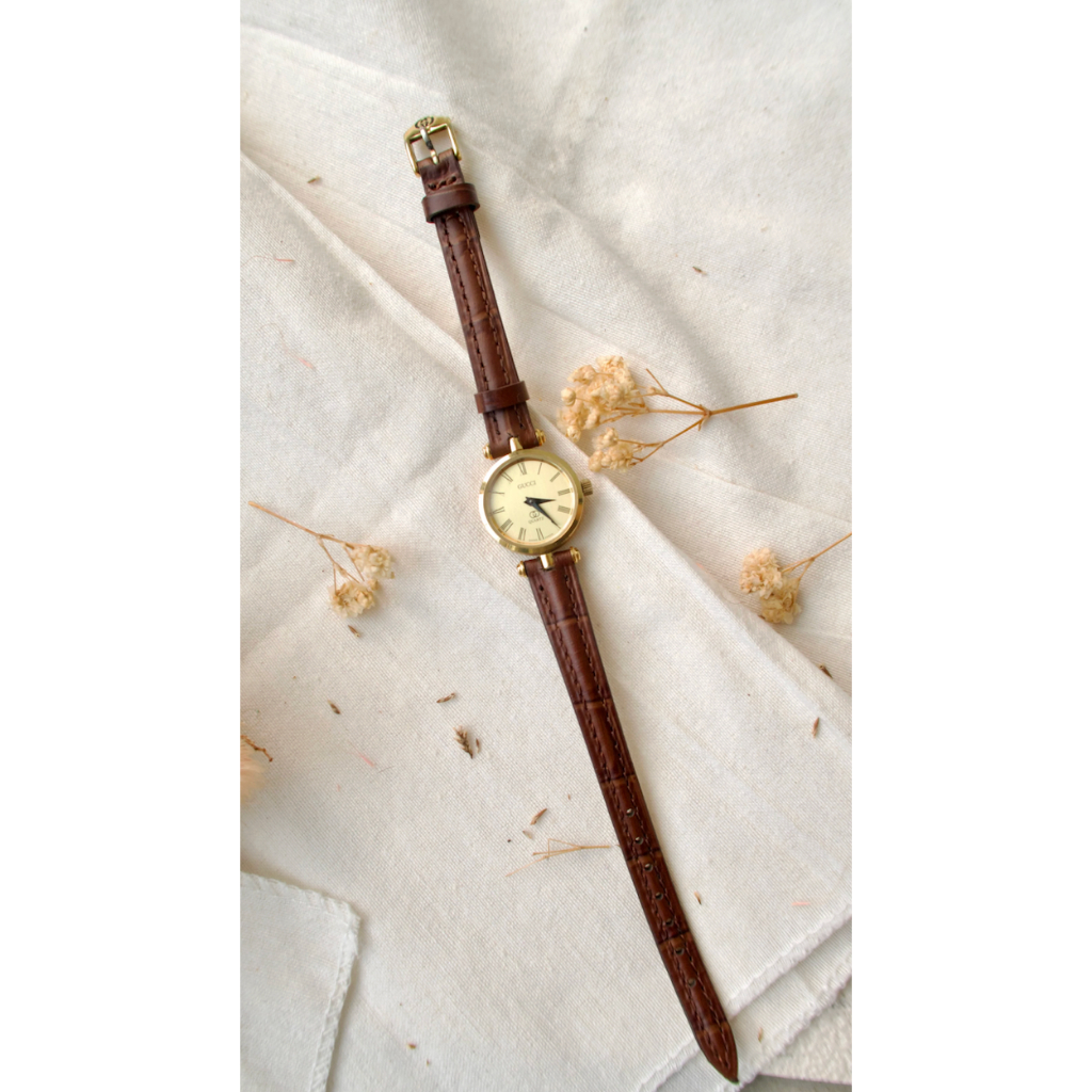 Jam Tangan Wanita Vintage Watch Gucci Sherry Line Gold Dial Brown Leather Strap Original Autentik Pr