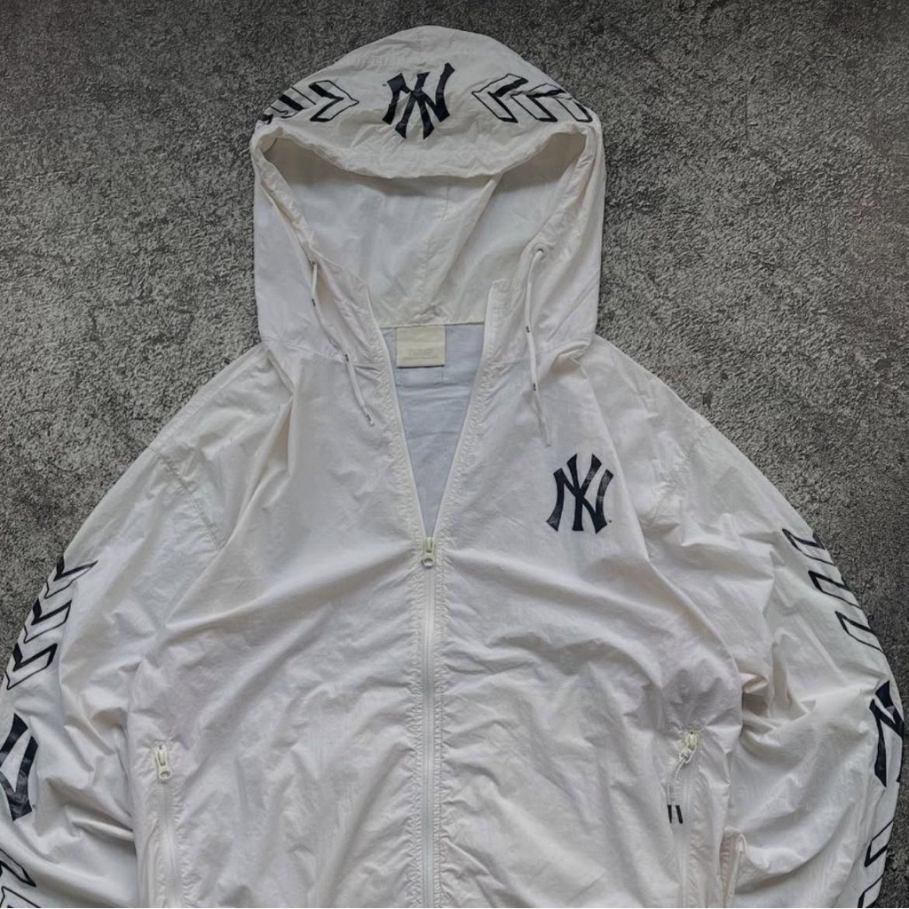jaket running yankees mlb