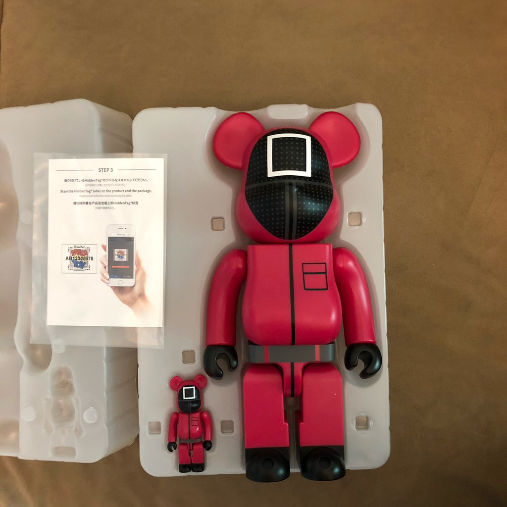 Mainan Pajangan Sultan from Bearbrick Medicom Toys - Bearbrick x Squid Game 100% 400% - Original / A