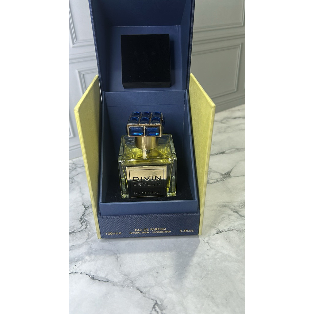 preloved divin asylum