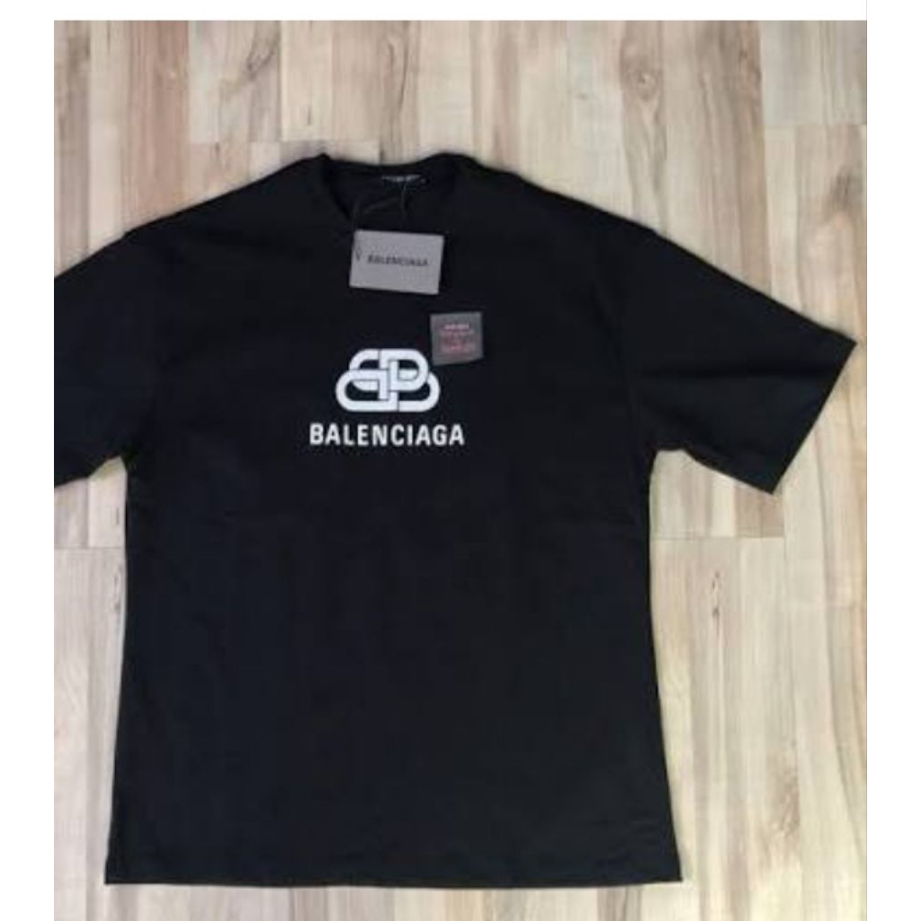 T-SHIRT BALENCIAGA