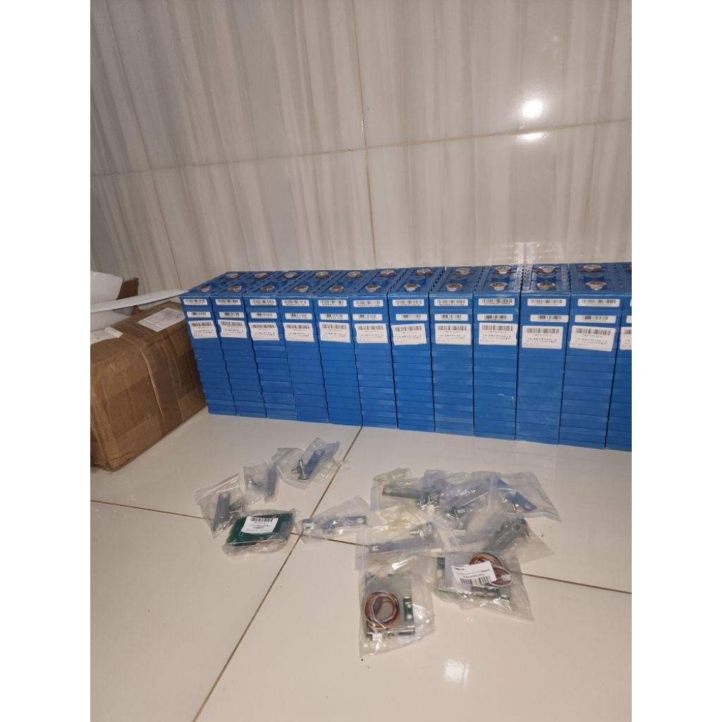 baterai lifepo4 200ah 3.2v 12v 24v battery