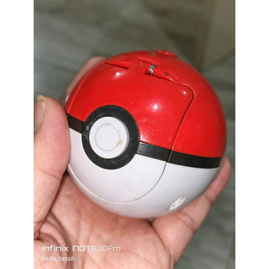 ACTION FIGURE FIGUR BOLA POKEMON ORIGINAL BRAND ASLI POKEBALL MONSTER