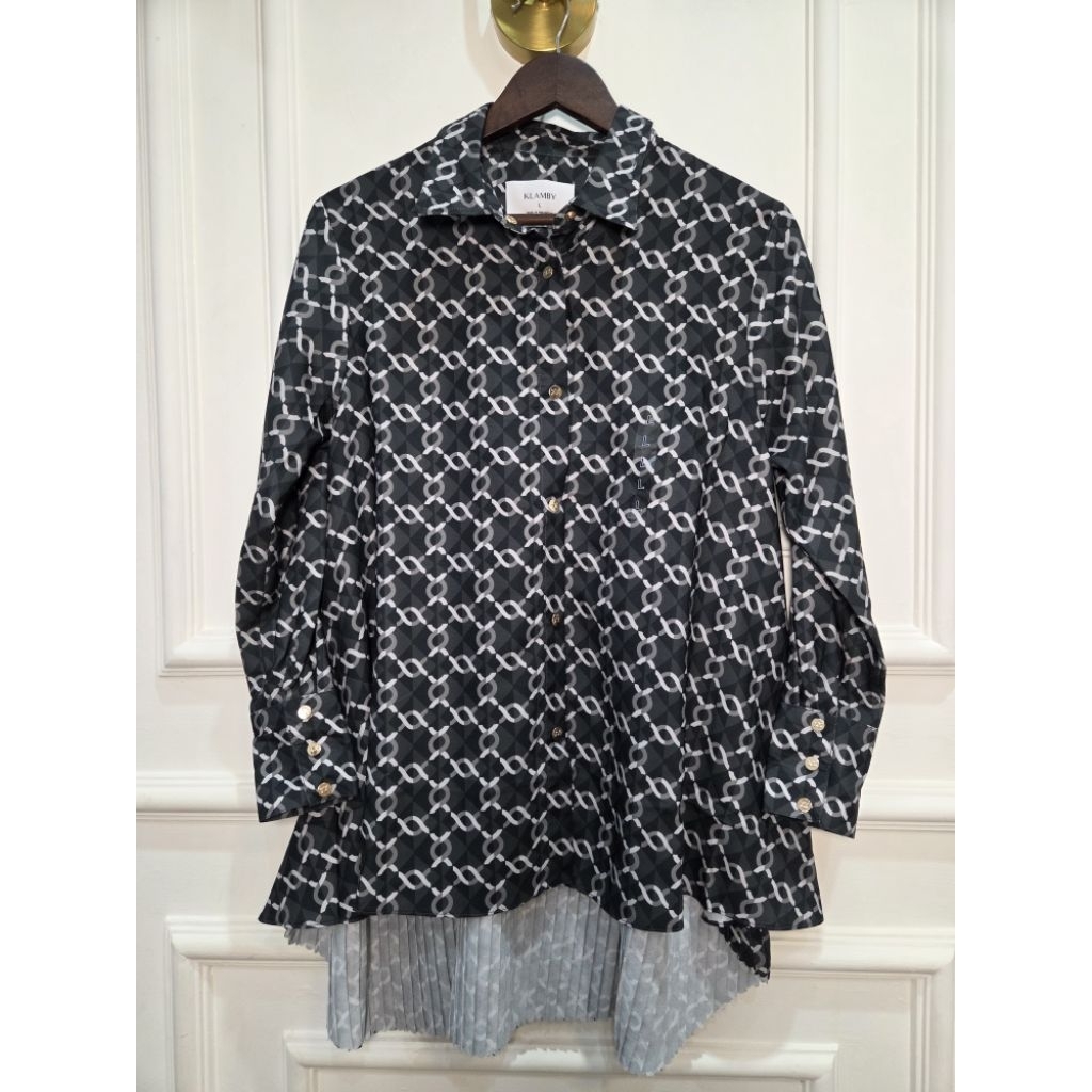 Wearing Klamby Monogram Pleated Shirt