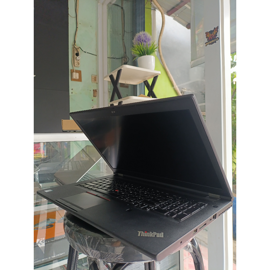 Laptop Thinkpad ThinkPad P73 Workstation - Intel Xeon 64GB | 1TB NVIDIA Quadro RTX 5000 17.3" UHD