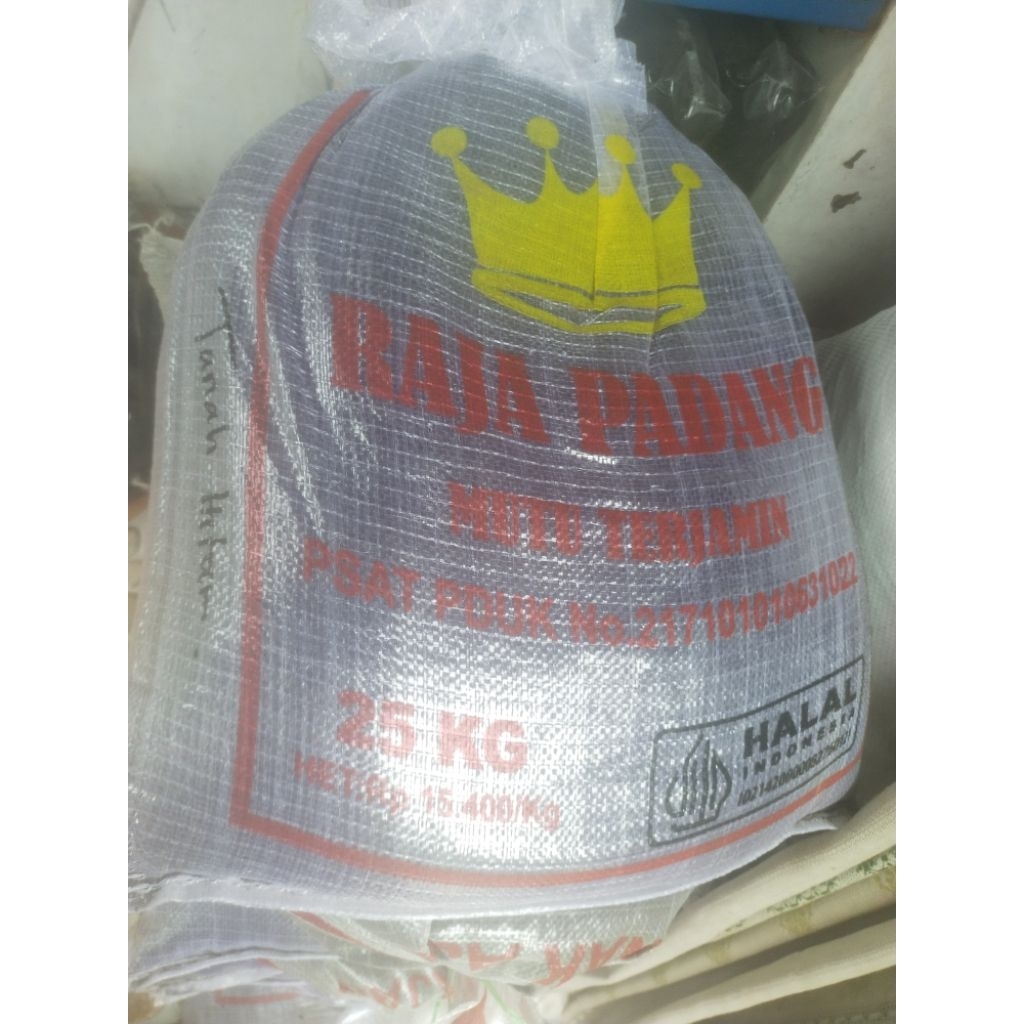 Tanah hitam tanah subur media tanam 1 karung