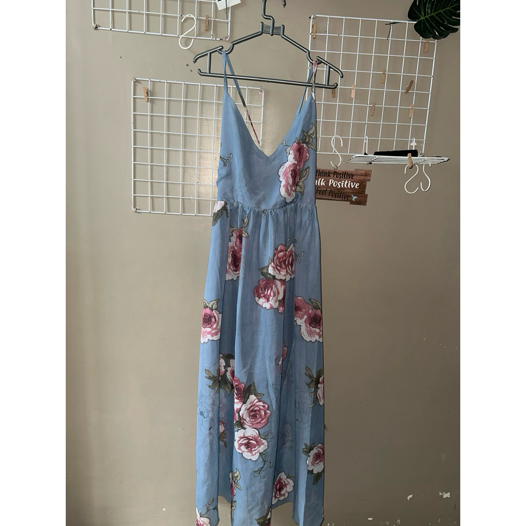Dress Pantai Sifon Backless Tali