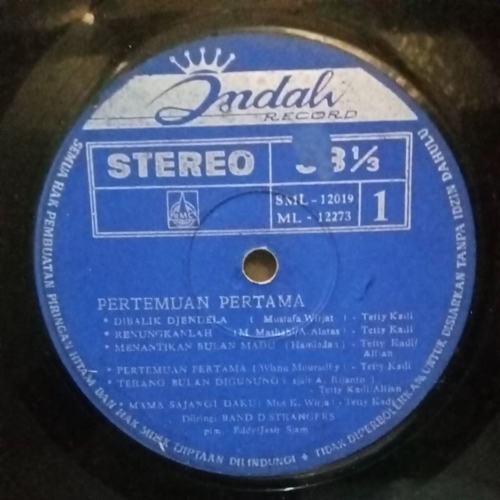 Vinyl Piringan Hitam 12 inch Band D'Strangers - Pertemuan Pertama