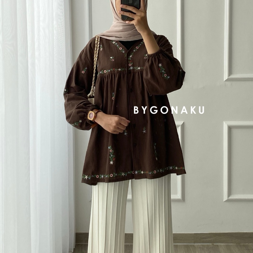 [GONAKU] Vivian Embroidery Top Blouse | Busui Friendly | Bigsize Oversized Shirt | Kemeja Linen Wani