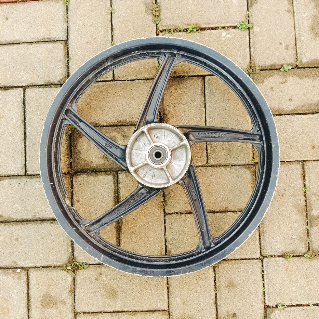 VELG VELEK BELAKAN SUPRA X125 DOUBLE DISK ORIGINAL COPOTAN