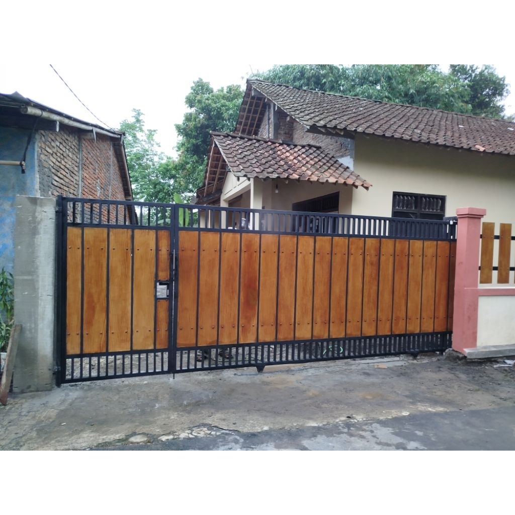 PAGAR GRC MODERN, PAGAR BESI, PAGAR MINIMALIS, BISA COSTUME MODEL DAN UKURAN bonus gembok alarm