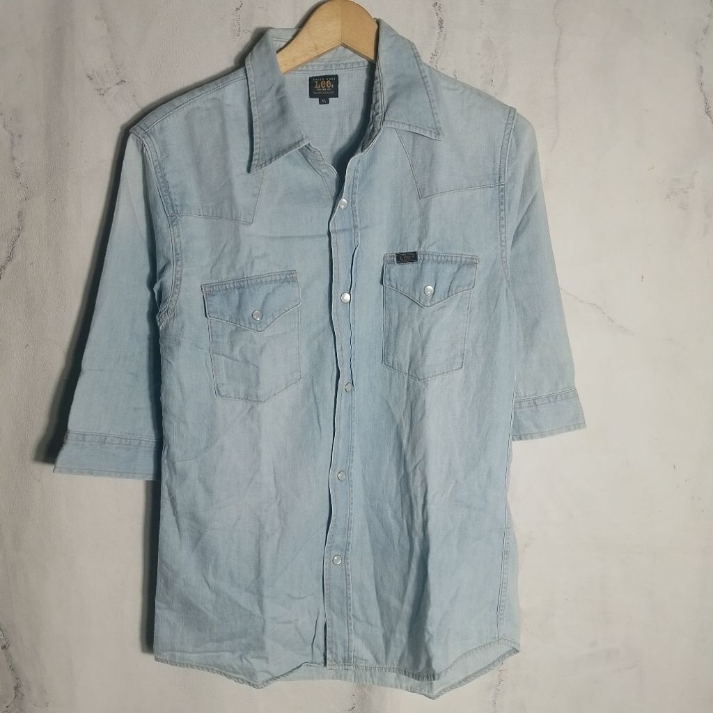 kemeja denim lee xs