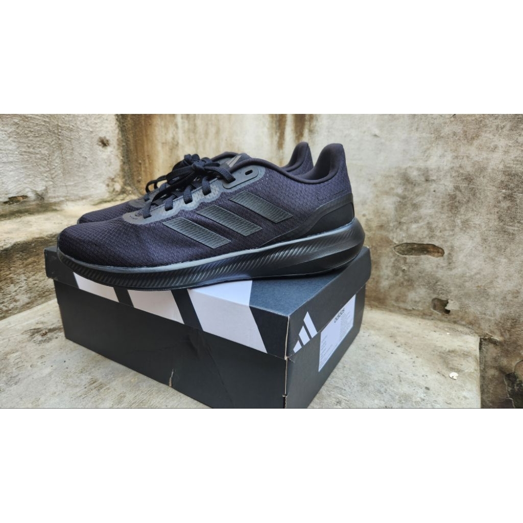 ADIDAS RUNFALCON 3.0 SIZE 44