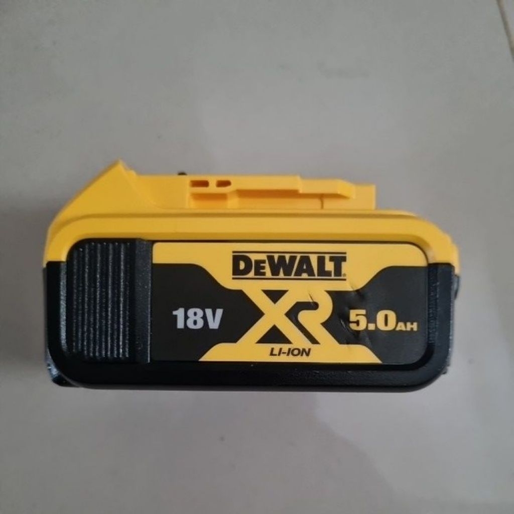 Battery Dewalt DCB184