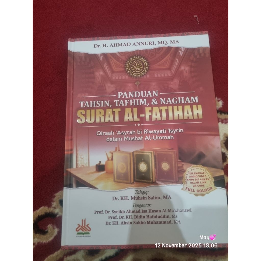 PANDUAN
TAHSIN, TAFHIM, NAGHAM

SURAT AL-FATIHAH

Qiraat 'Asyrah bi Riwayati 'Isyrin Dalam Mushaful 