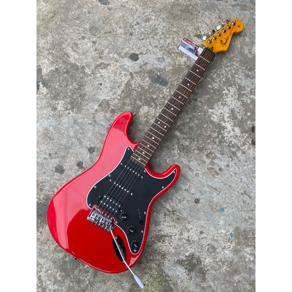 Gitar Fender Stratocaster HQ Second