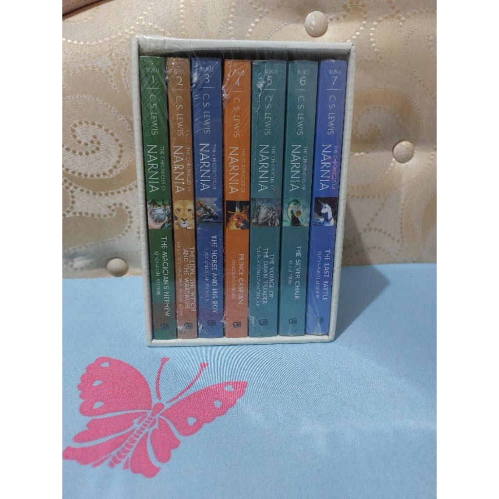 [New Novel] Narnia Box Set