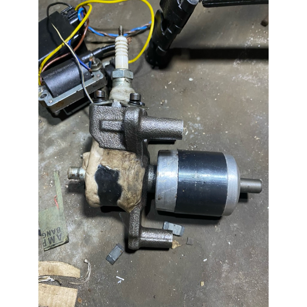 miniatur Mesin kompresor kulkas