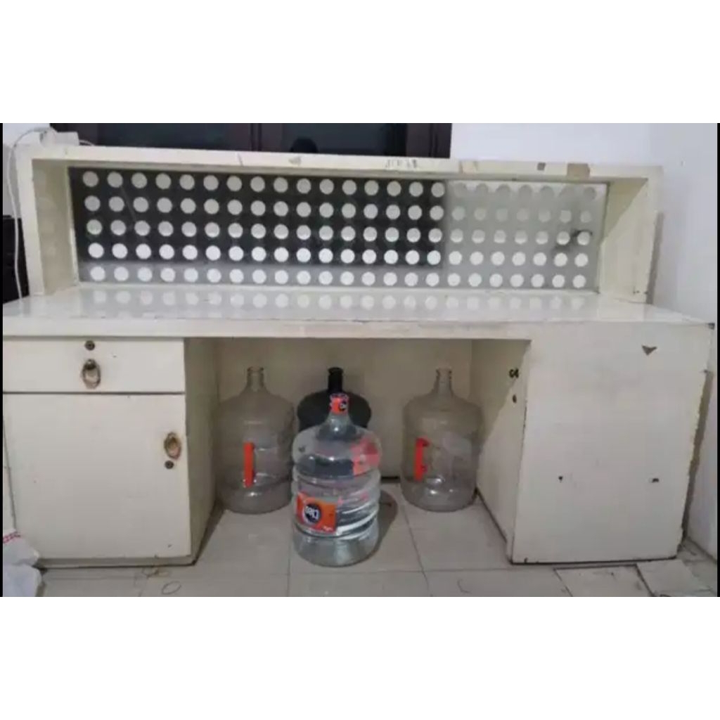 Preloved meja panjang resepsionis (Surabaya)