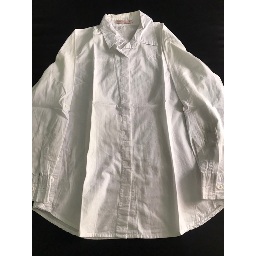 Preloved Kemeja Putih Merek Dust Ukuran S
