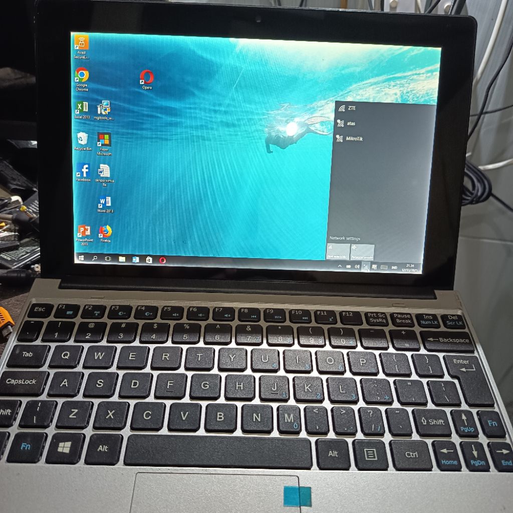 laptop acer layar sentuh s1001